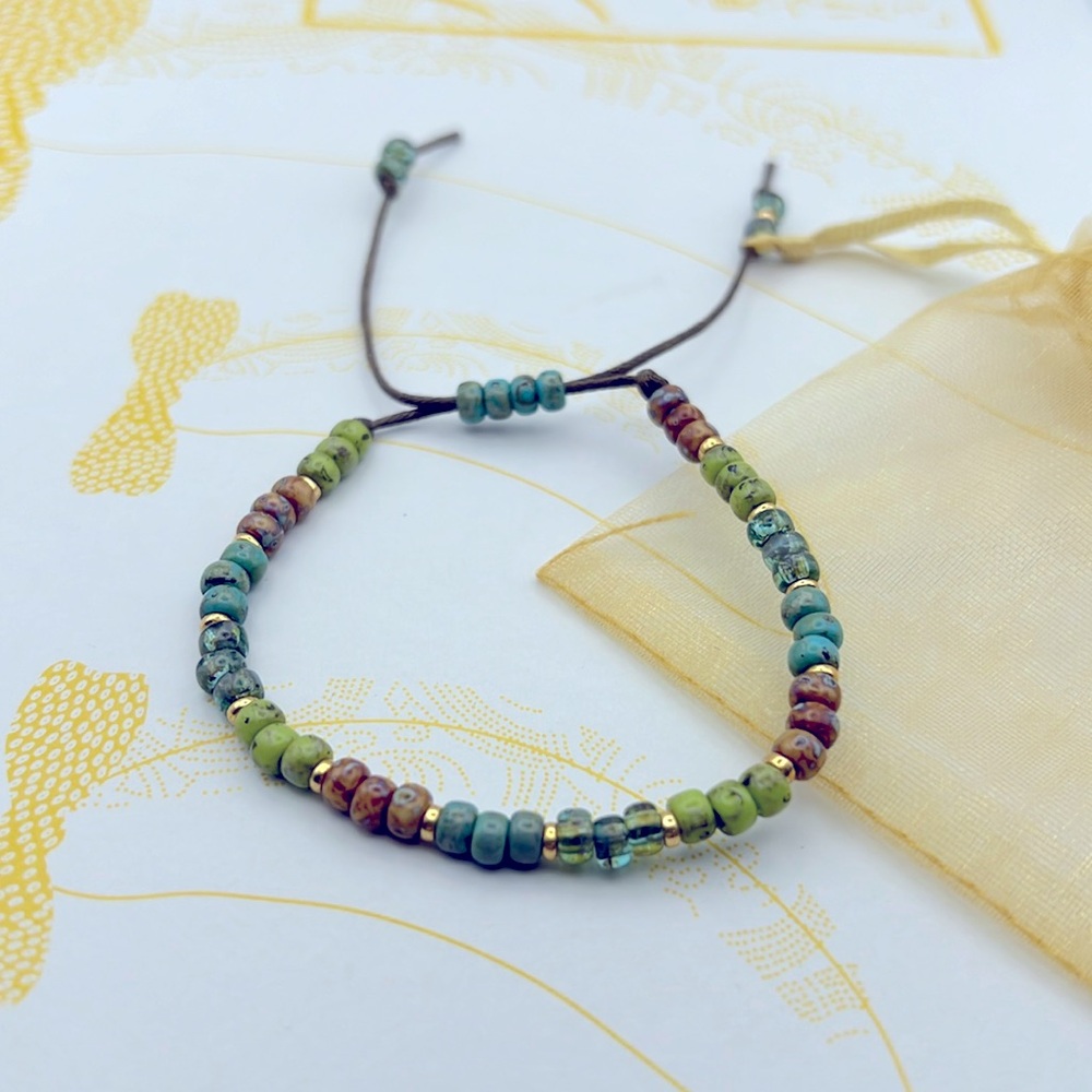 STACKABLE BEADED MULTICOLOR PICASSO BRACELET